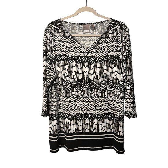 Chico's Tops - Chico’s Easywear Black & White Tribal Print V-Neck 3/4 Sleeve Top Women’s Size 2